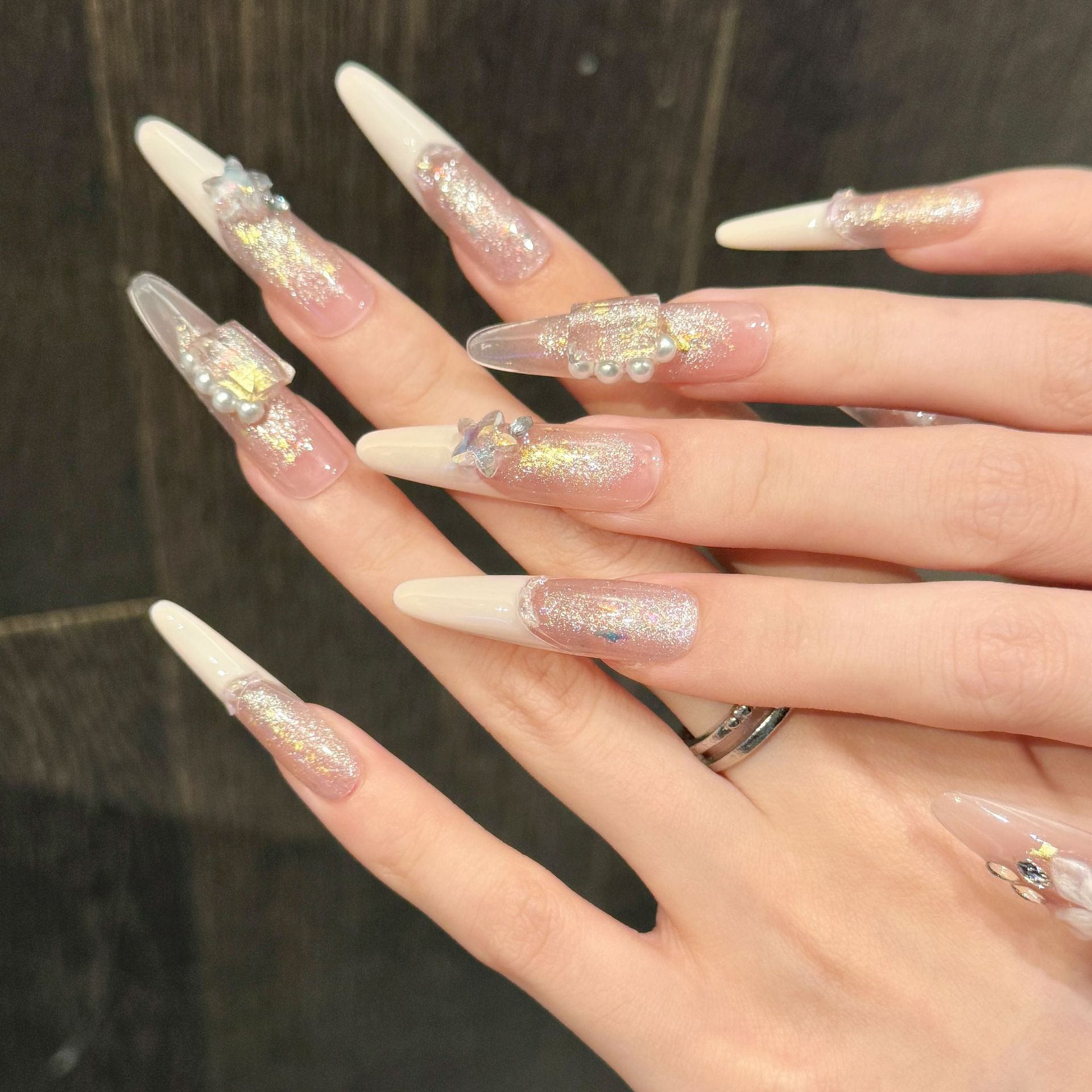 เล็บปลอมแบบกดติด 10 ชิ้น ลายดอ - Resin Art Of Flowers บทวิจารณ์และราคา